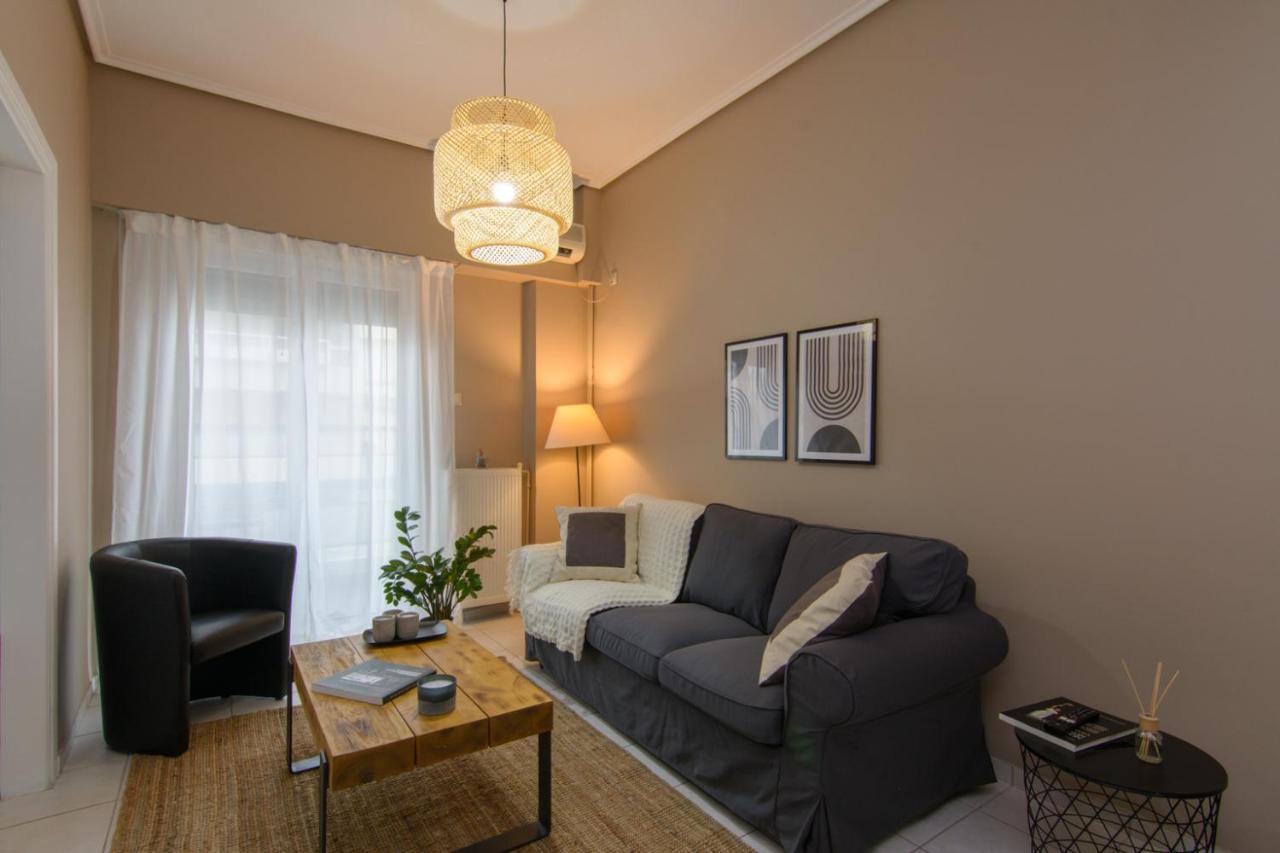 Apt 48, Cozy Apartment In Kalamata City Center Bagian luar foto